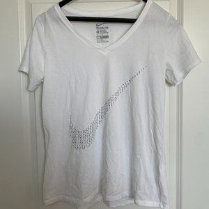 Nike Women's Graphic T-Shirt